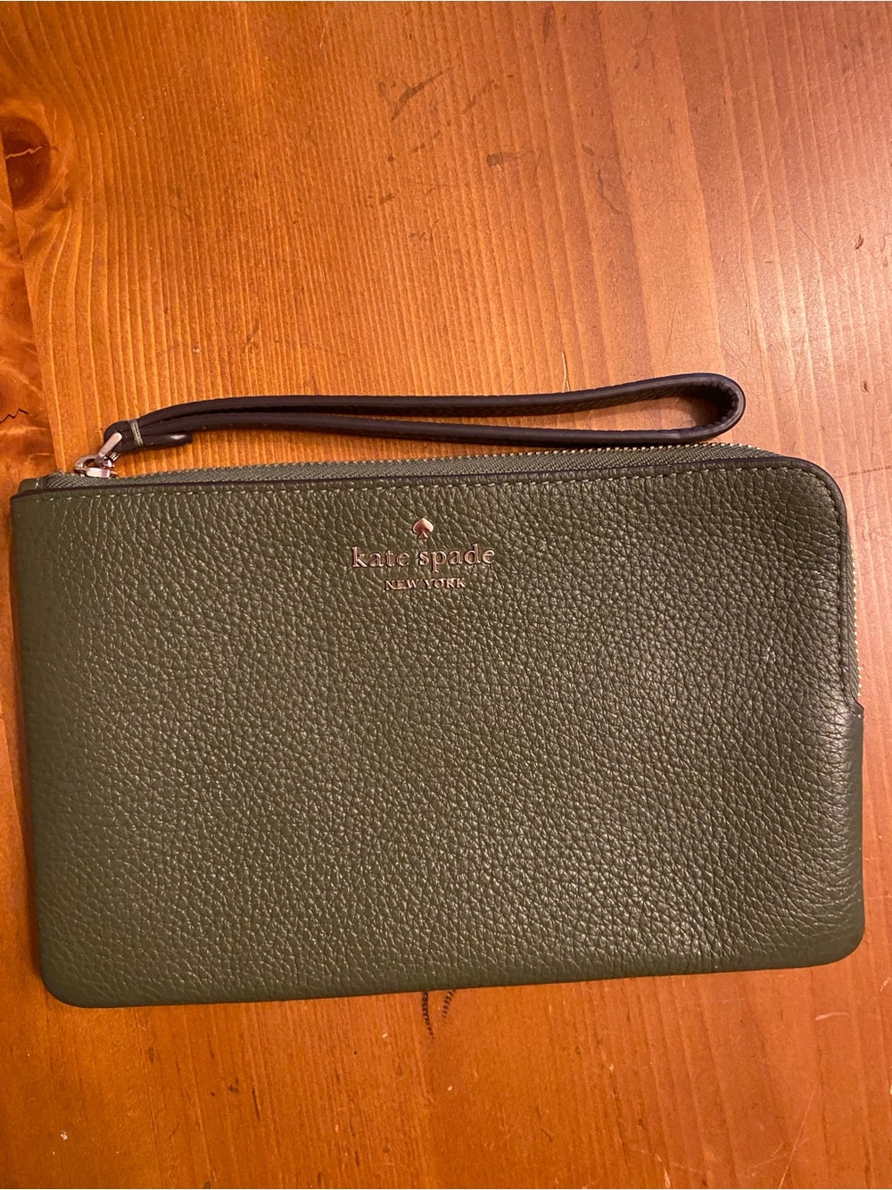 Kate spade wristlet wallet